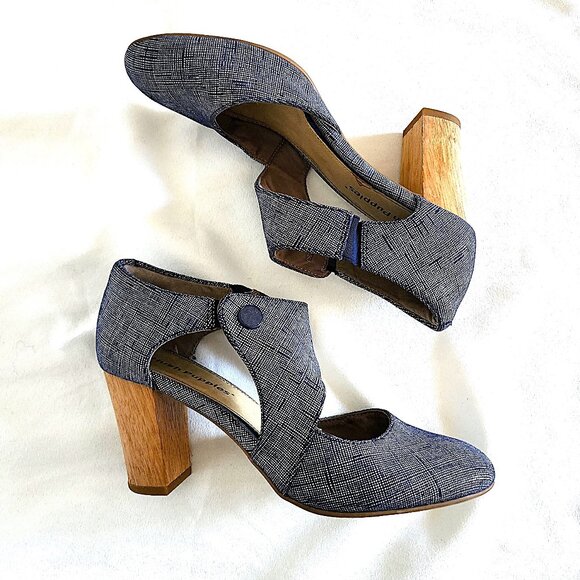 Hush Puppies blue Mary Jane heels - Picture 2 of 12